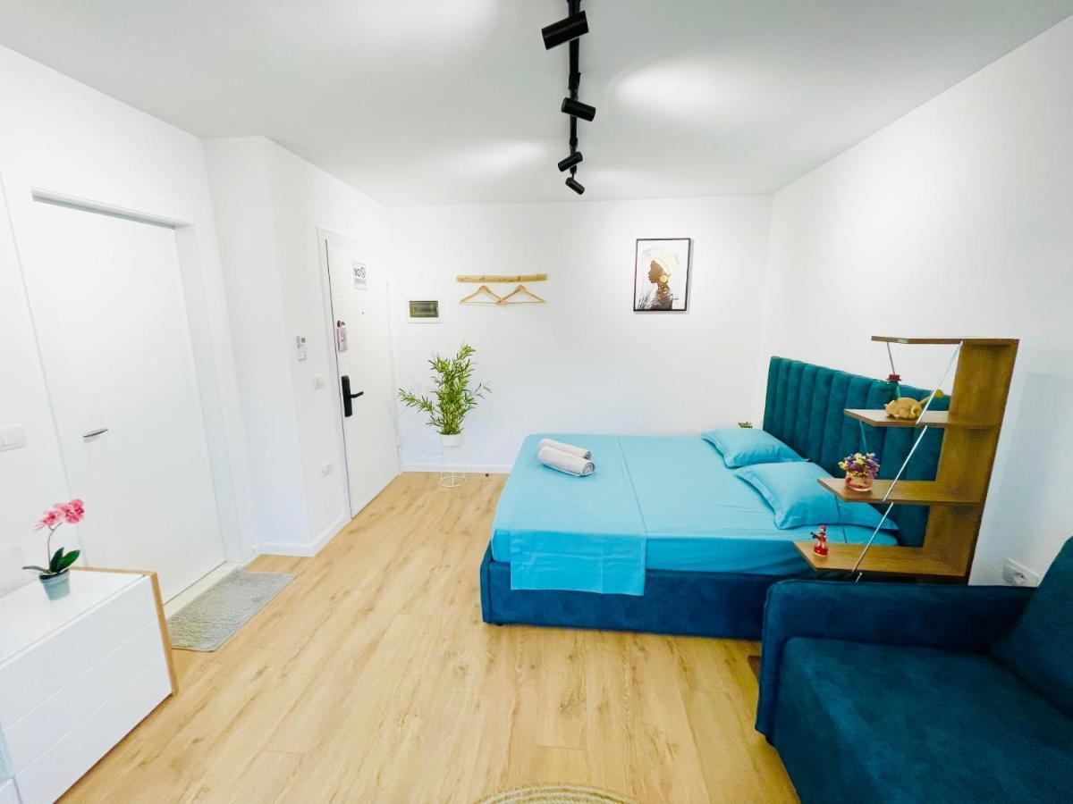 Central Studio Apartment 1, Тирана Экстерьер фото